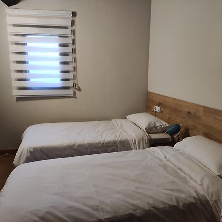 Apt 3 Atic Acollidor Al Centre De Vic - Aptgarbi エクステリア 写真