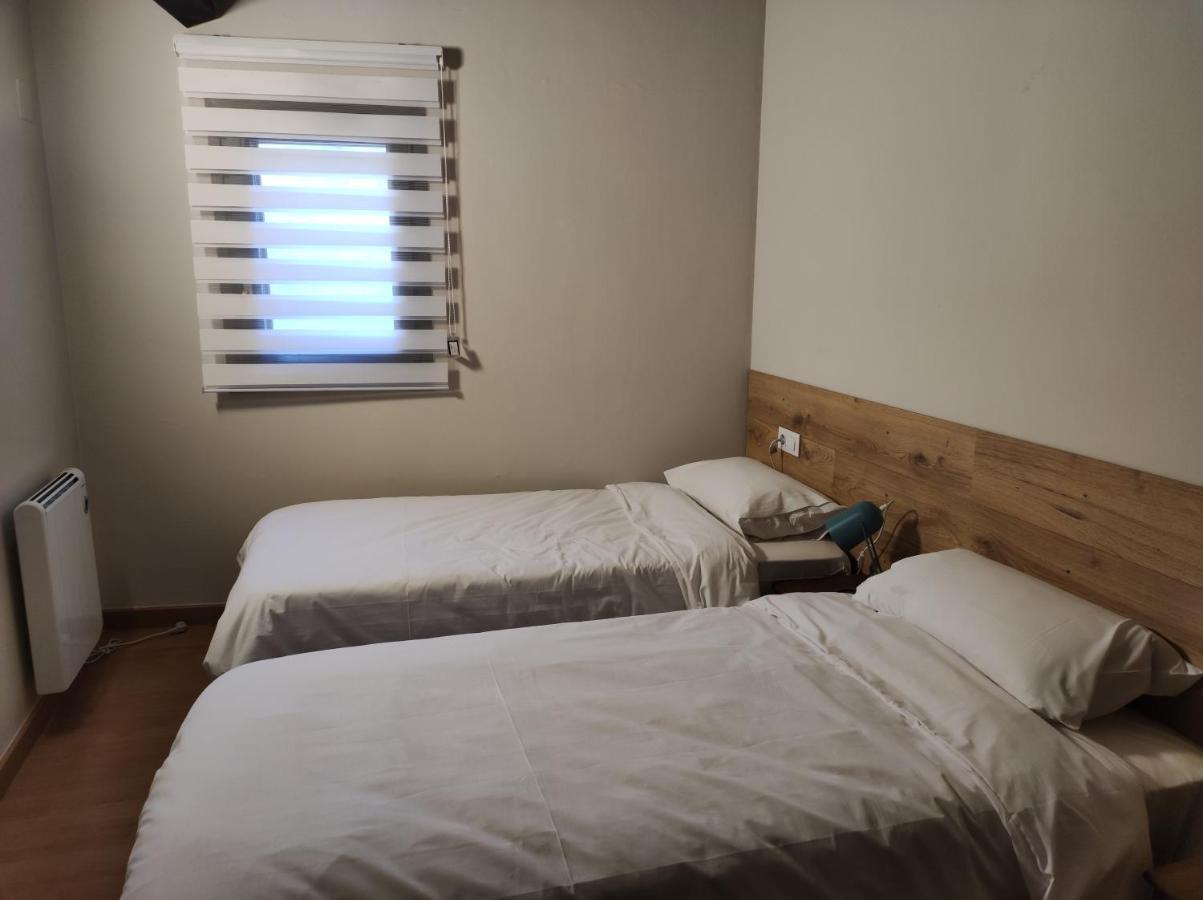 Apt 3 Atic Acollidor Al Centre De Vic - Aptgarbi エクステリア 写真