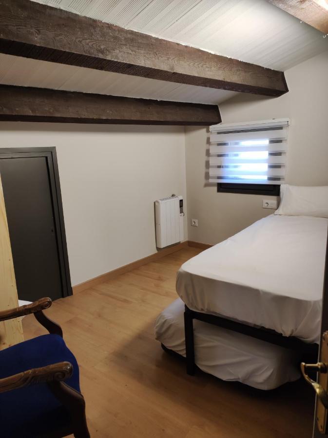 Apt 3 Atic Acollidor Al Centre De Vic - Aptgarbi エクステリア 写真